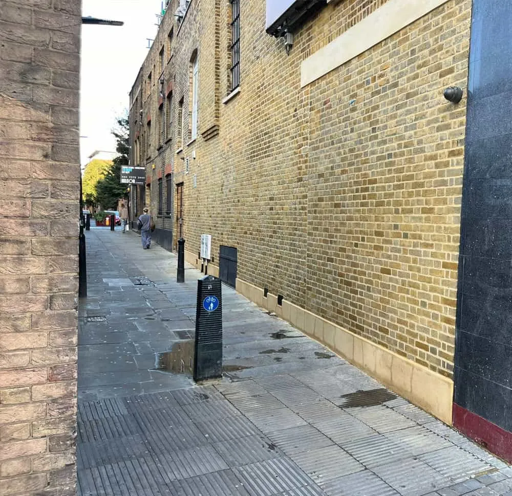Shoreditch High Street, photo 3 of 4